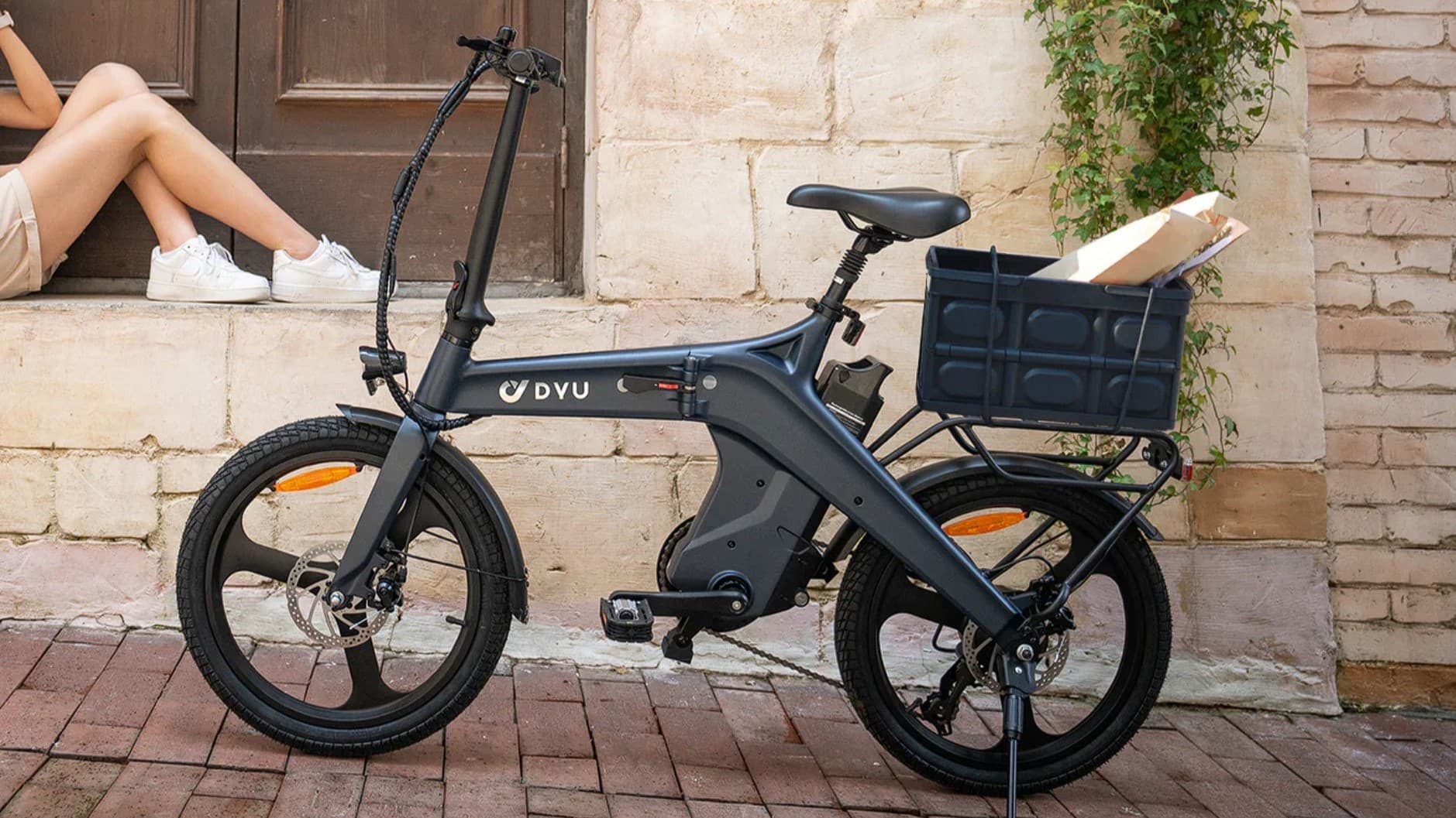 Brand Spotlight: DYU